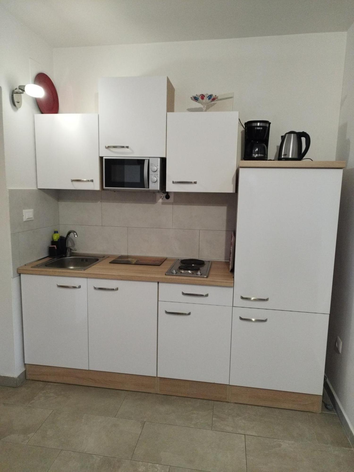 Apartmani Memic 100 M Do Plaze, Apartments Memic Only 100M From Beach โปเรช ภายนอก รูปภาพ